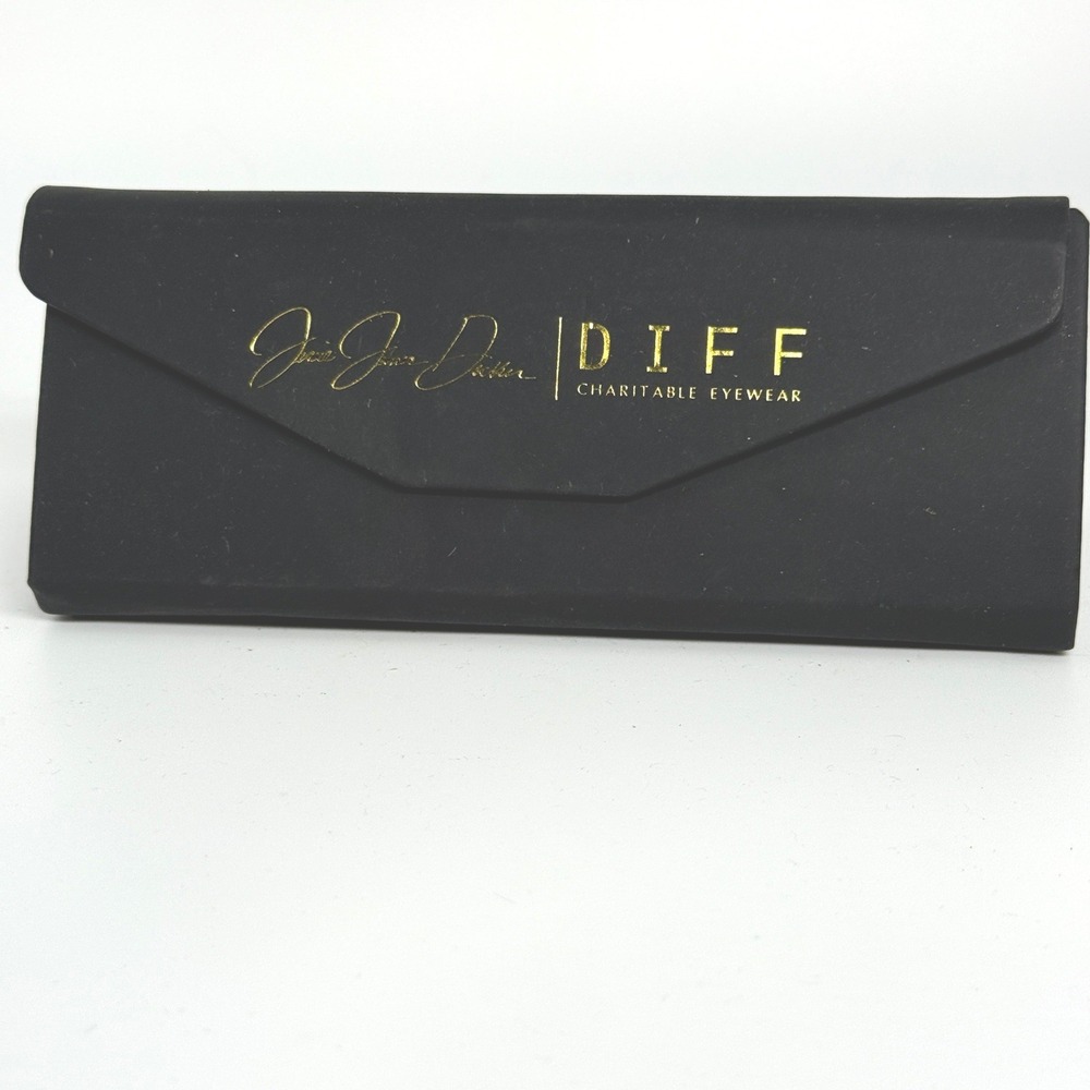 DIFF Charitable Eyewear x Jessie James Decker Black Folding‎ Sunglasses Case 2